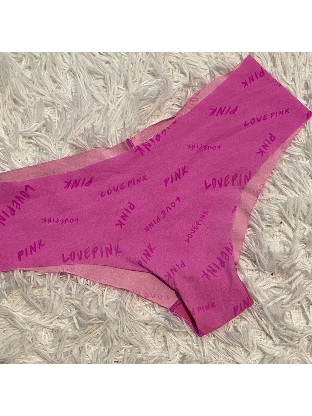 PINK Victoria's Secret Seamless Hipster Bottoms in Hot Pink with Love Pink Print